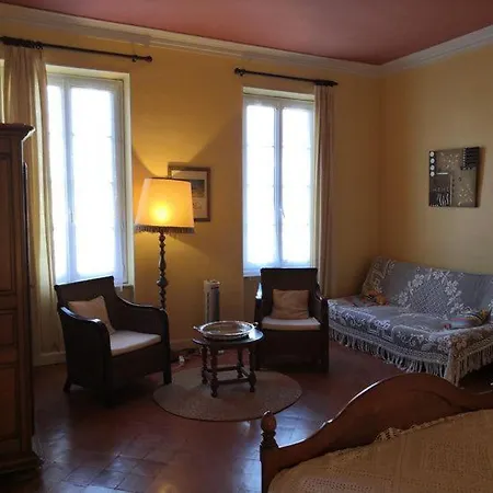 Les Volets Bleus Bed & Breakfast Salleles-d'Aude Exterior photo