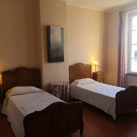 Les Volets Bleus Bed & Breakfast Salleles-d'Aude Exterior photo