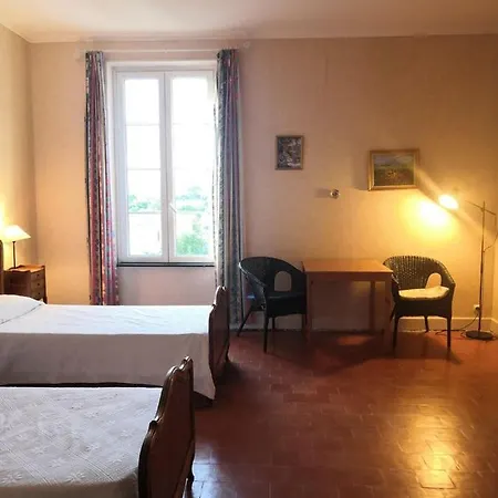 Les Volets Bleus Bed & Breakfast Salleles-d'Aude Exterior photo