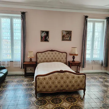 Les Volets Bleus Bed & Breakfast Salleles-d'Aude Exterior photo