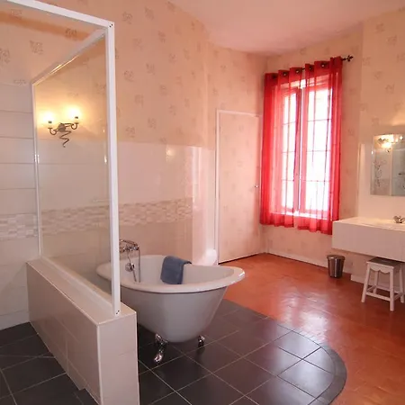 Les Volets Bleus Bed & Breakfast Salleles-d'Aude Exterior photo