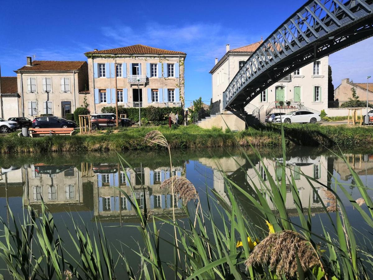 Les Volets Bleus Sallèles-dʼAude